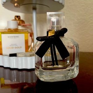YVes Saint Laurent Mon Paris perfume